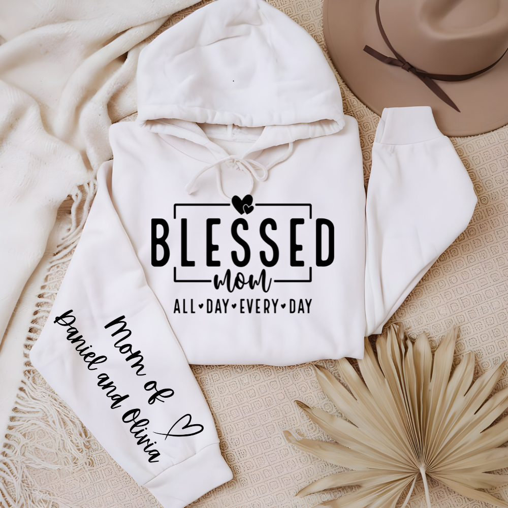 Sudadera con capucha personalizada Blessed Mom con los nombres de tus hijos 