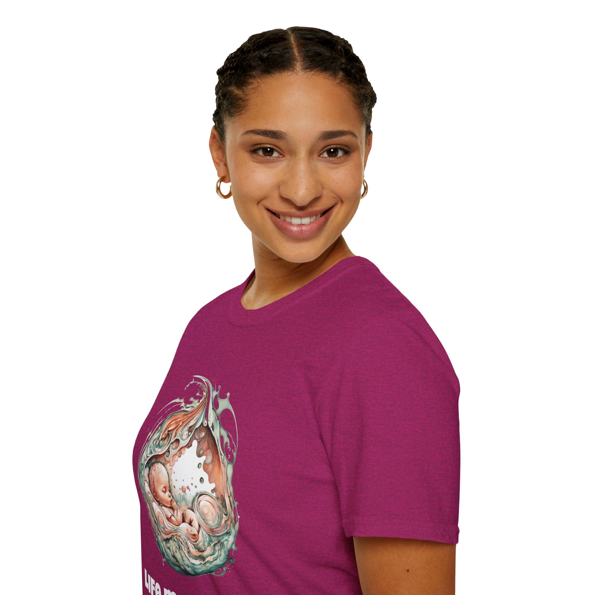 ¡La vida importa! Camiseta Softstyle Pro-vida disponible en varios colores. 